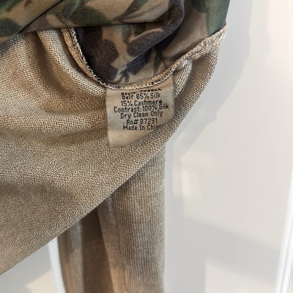 4 Love And Liberty, Johnny Was, Silk and Cashmere Floral Button Up, Size S - Picture 4 of 4